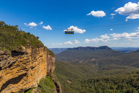 Katoomba, Australia â December 29, 2021: The Scenic Skyway Cable Car at Katoomba in Blue Mountains .のeditorial素材