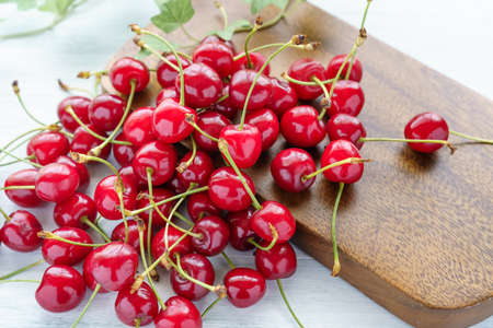 Japanese cherries, Fresh sweet cherries