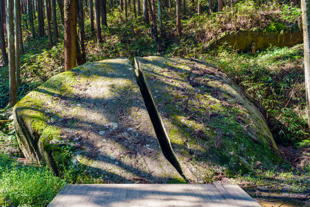 It is said that the 'Itto Stone' in Nara, Japan was cut by samurai. (Taken on 10-26-2023)のeditorial素材