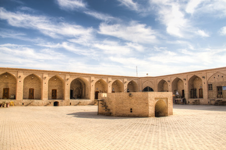 YAZD, IRAN  NOVEMBER 2017: The ancient caravanserai in the centre of the historical town Meybod near Yazd in Iranのeditorial素材