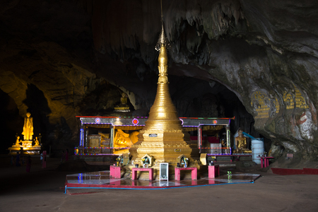 Religious statues in the Sadan cave near Hpa-An in Myanmarのeditorial素材