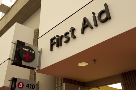 First Aid Station sign for a place to get medical attentionのeditorial素材