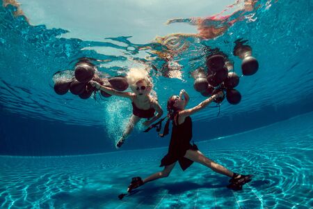 Underwater flightの写真素材