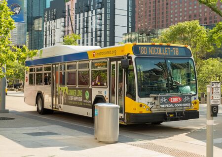MINNEAPOLIS, USA, - AUGUST, 9, 2019: A local bus in Downtown Minneapolis, USA.のeditorial素材