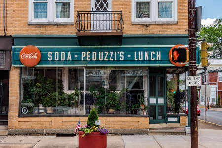 Peduzzis Lunch Counter, Mount Union, Pennsylvania, USA