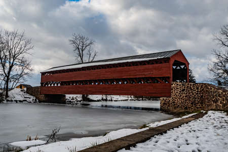 Sachs Covered Bridge and Frozen Marsh Creek, Gettysburg, Pennsylvania, USAのeditorial素材