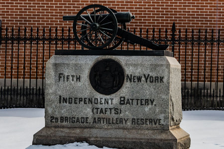 5th New York Independent Battery Monument in Winter, Gettysburg National Cemetery, Pennsylvania, USAのeditorial素材