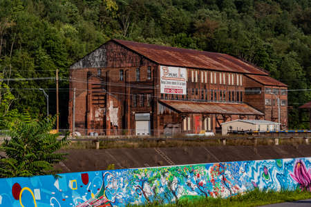 The Old and the New in Johnstown, Pennsylvania, USAのeditorial素材