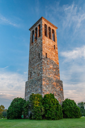 Sunset at Lurays Singing Tower, Virginia USA, Luray, Virginiaのeditorial素材