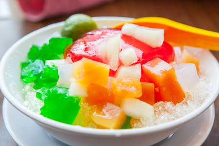 Shaved Ice dessert with Fresh fruitsの写真素材