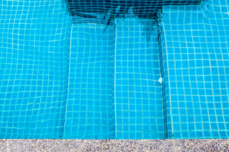 Step in swimming pool, Design of Stair in swimming pools