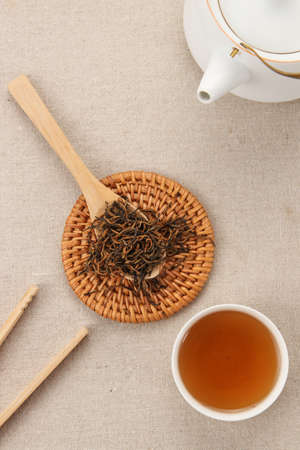 Jinjunmei black tea on the table