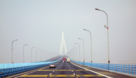 The Hangzhou Bay sea-crossing bridgeのeditorial素材
