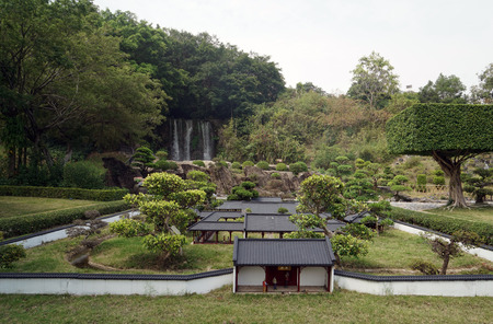 Du Fu thatched cottage at China Folk Culture Villagesのeditorial素材