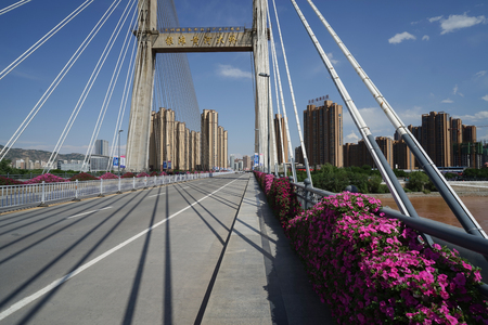 Silver Beach bridge in the Yellow Riverのeditorial素材