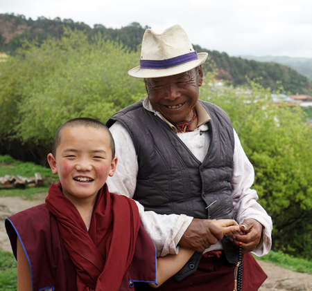 Man take picture with Lamaのeditorial素材