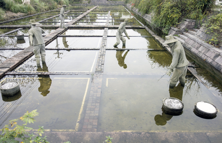 Sai Yan Gong statue at Yinzhou Binhai museumのeditorial素材