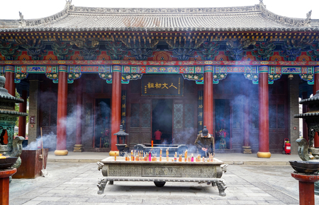 Temple at mausoleum of the Yellow Emperorのeditorial素材