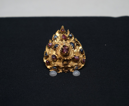 Gold accessories in the Ming Dynastyのeditorial素材