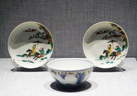Painted porcelain bowlのeditorial素材