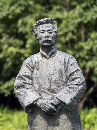 China Art College,Lu Xun statueのeditorial素材