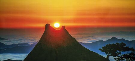 Huangshan Sunriseの写真素材