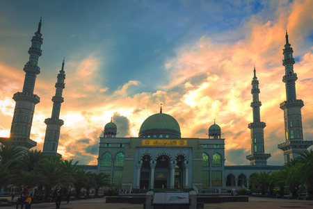Islamic concept: beautiful big mosqueのeditorial素材