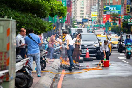 (2017 09 01 New Taipei City, Taiwan) Chinese traditional religious practices, Zhongyuan Purdue, Chinese Ghost Festival, believers burned paper moneyのeditorial素材