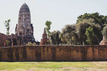 AYUTTHAYA, THAILAND, Nov 30, 2019: Wat Ratcha Burana, Ayutthaya historical park, Thailandのeditorial素材