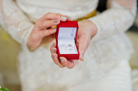 wedding ring handの写真素材