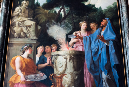 VERSAILLES FRANCE - April 18 Interior Chateau of Versailles, Versailles, France on April 18, 2015. Palace Versailles was a Royal Chateau-most beautiful palace in France and word.のeditorial素材