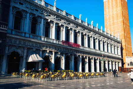 VENICE, ITALY - December 25, 2012: Piazza San Marco with the Basilica of Saint Mark and the bell tower of St Mark's Campanile (Campanile di San Marco) in Venice, Italy December 25, 2012のeditorial素材