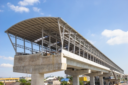 Construction of an elevated commuter train
