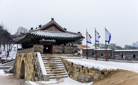 The old city walls of Suwon, South Korea.の写真素材