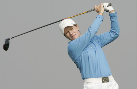 Catriona Matthew of N. Berwick Scotland hits a teeshot in the 6th hole during round one of Hana Bank Kolon Championship at Sky 72 Golf Club on October 30, 2009 in Incheon, South Korea.のeditorial素材