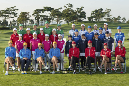 Oct 01, 2018-Incheon, South Korea-LPGA UL Crown International's Crown of the eight country pose for Officail Photo Call at Songdo Jack Nicklaus Golf Club in Incheon, South Korea.のeditorial素材
