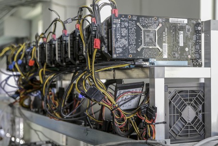 Dec 13, 2017-Bucheon, South Korea-Ethereum digger mining at HEALTH CARE NAVI Factory in Bucheon, South Korea. Top financial regulators have clarified their position following reports by local media that they have been considering a possible ban on all cryのeditorial素材