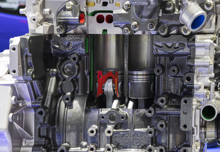 Cross Section of Diesel Engine ; powertain