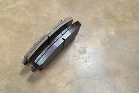 New car brake pads vs expire brake pad.Auto parts brake system