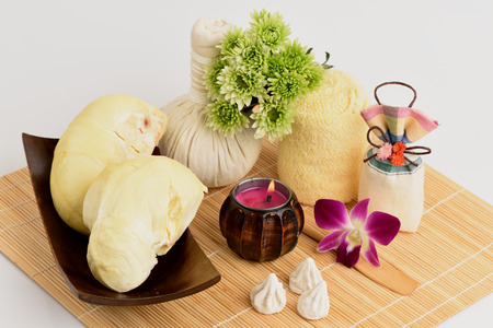 Acne facial mask recipes with durian fruit and calcium carbonate.の写真素材