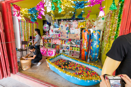 Prachuap Khiri Khan, Thailand - Dec 24: Sampannam floating market at Hua Hin on Dec 24, 2016 in Prachuap Khiri Khan, Thailandのeditorial素材
