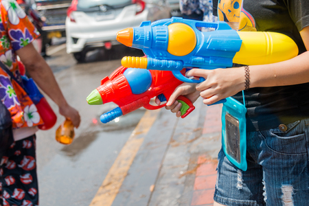 Chiangmai, Thailand - Apr 13 : Songkran festival,Tourists and Thai people enjoy splashing water on the street on Apr 13, 2017 in Chiangmai, Thailandのeditorial素材