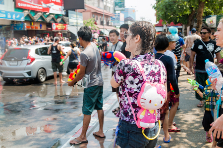Chiangmai, Thailand - Apr 13 : Songkran festival,Tourists and Thai people enjoy splashing water on the street on Apr 13, 2017 in Chiangmai, Thailandのeditorial素材
