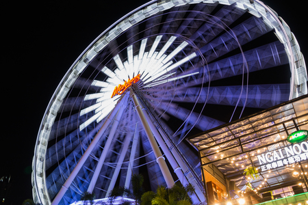 Bangkok, Thailand- Mar 19 :Ferris wheel at Asiatique the riverfront in the night on Mar 19, 2017 in Bangkok , Thailandのeditorial素材