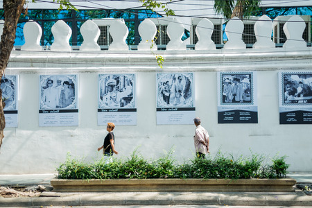 Bangkok, Thailand- Mar 20 :The wall is decorated with a picture of the king âBhumibol Adulyadejâ on Mar 20, 2017 in Bangkok, Thailandのeditorial素材