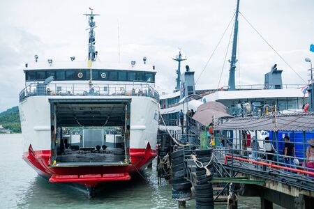 Surat Thani, Thailand - June 23, 2017: Seatran Ferry conveying passenger from Donsak pier Surat Thani province to Koh Samui island in Thailandのeditorial素材