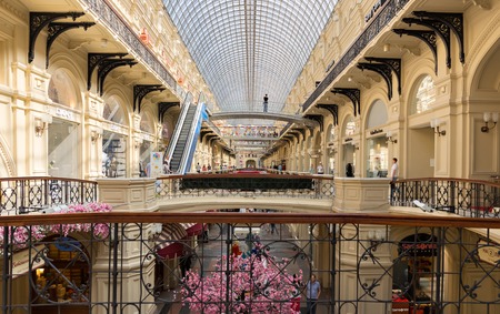 MOSCOW - MAY 18: Interior of the Main Universal Store (GUM) on May 18, 2014 in Moscow. GUM is the large store in the Kitai-gorod part of Moscow facing Red Square. It is currently a shopping mall.のeditorial素材