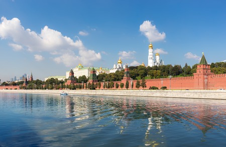 The Grand Kremlin Palace, Kremlin wall and Ivan the Great Belltower, view from the riverのeditorial素材
