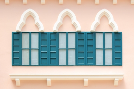 vintage windows on the pink wallの写真素材