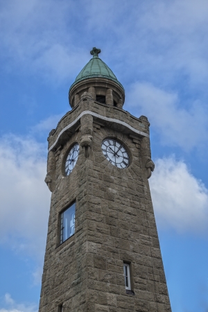 Turm an den Landungsbruecken in Hamburgの写真素材